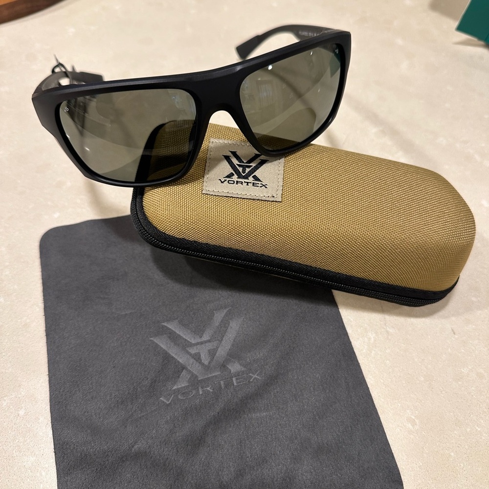 Stylish Black Sunglasses